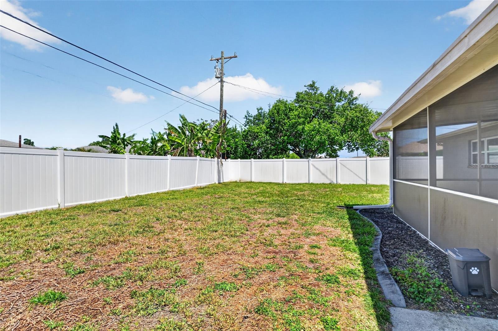 1305 SE 37TH TER, CAPE CORAL, FL — photo 32