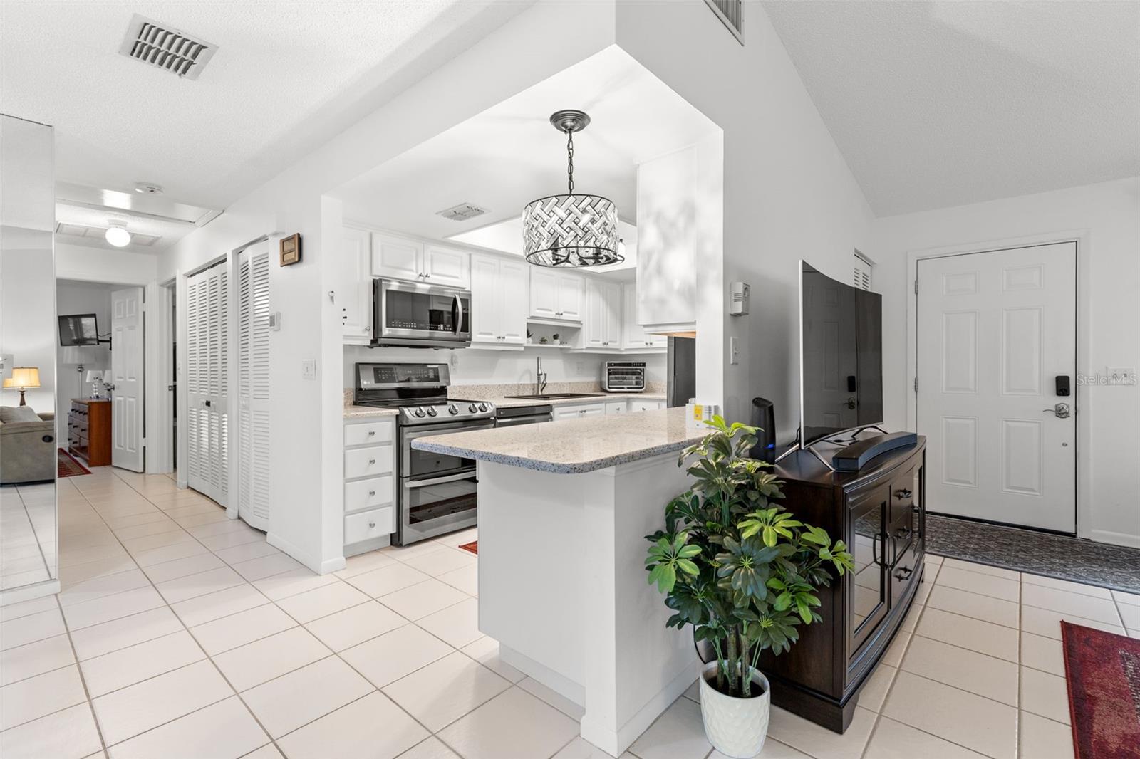 3143 37TH LN S #B, ST PETERSBURG, FL — photo 7