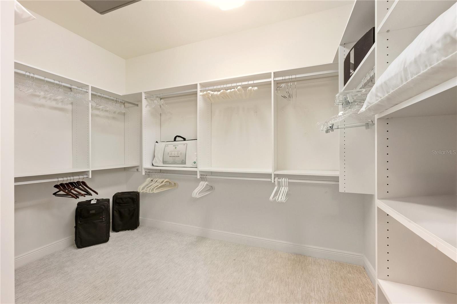 2555 MARQUESA ROYALE LN #PH 302, NAPLES, FL — photo 32