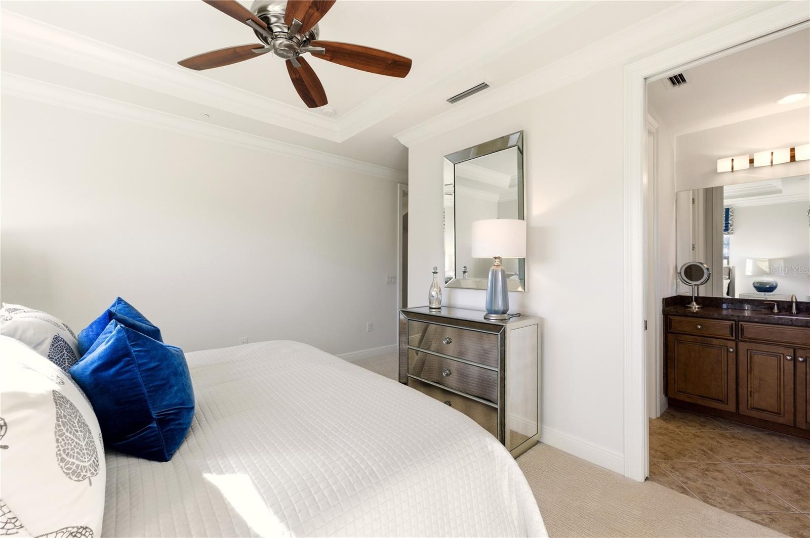 2555 MARQUESA ROYALE LN #PH 302, NAPLES, FL — photo 34