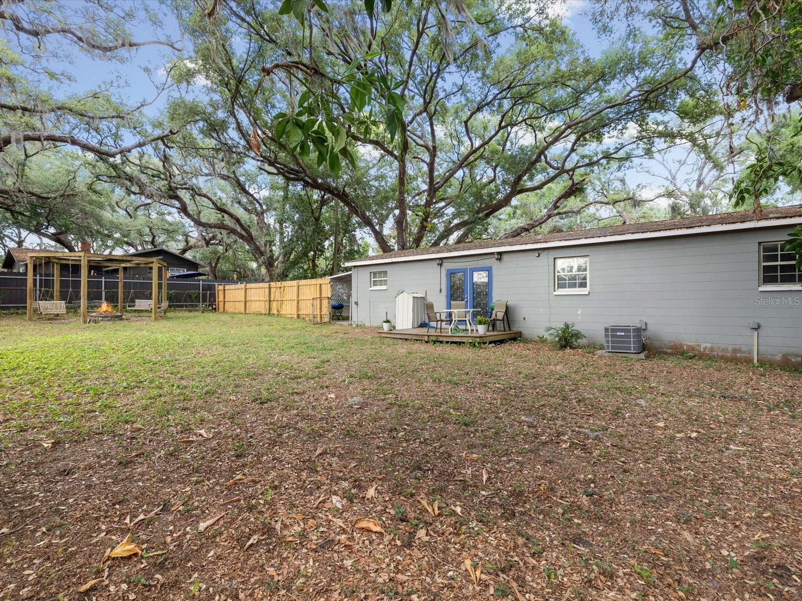 8512 N 29TH STREET, TAMPA, FL — photo 38