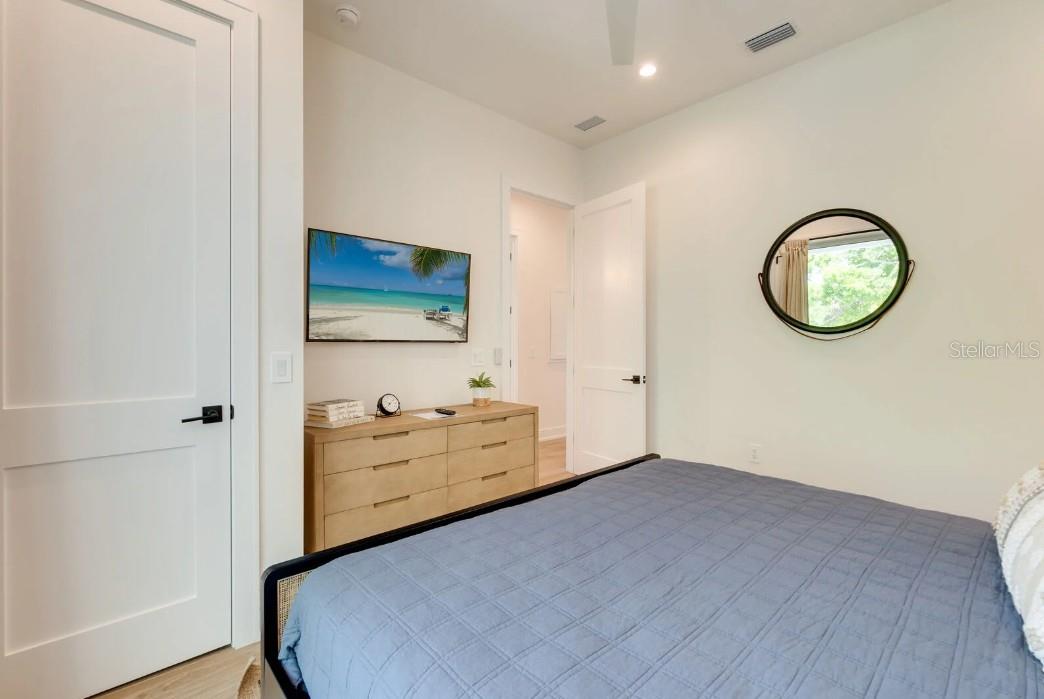 9407 GULF DR, ANNA MARIA, FL — photo 17