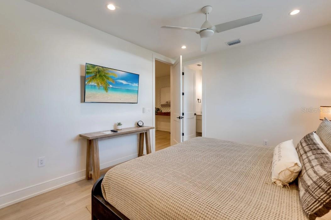 9407 GULF DR, ANNA MARIA, FL — photo 28