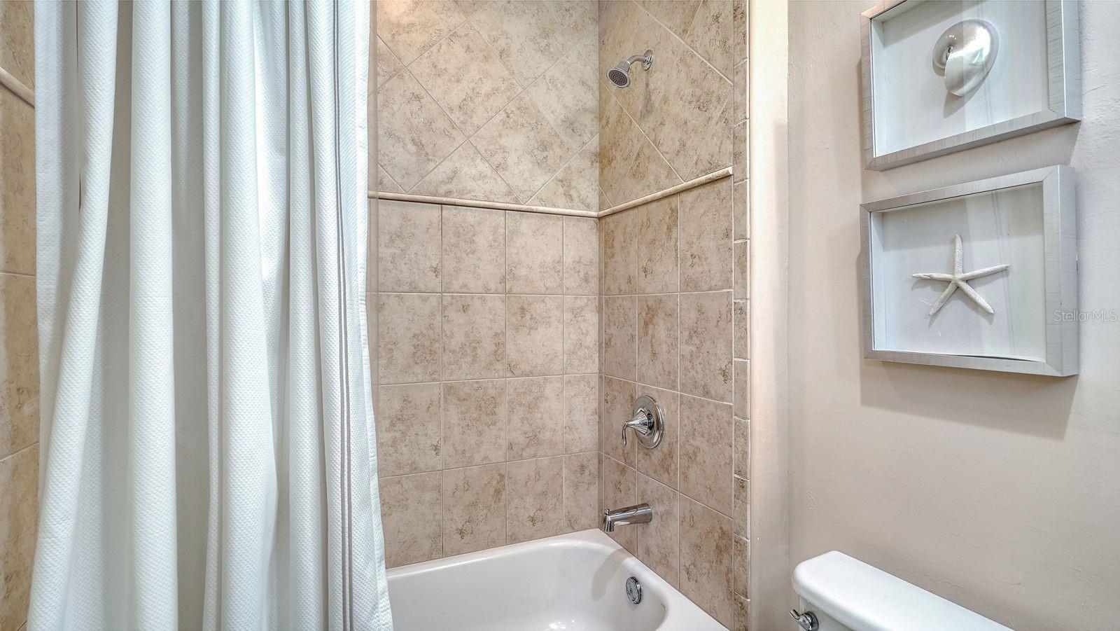 7975 MATERA CT, LAKEWOOD RANCH, FL — photo 36