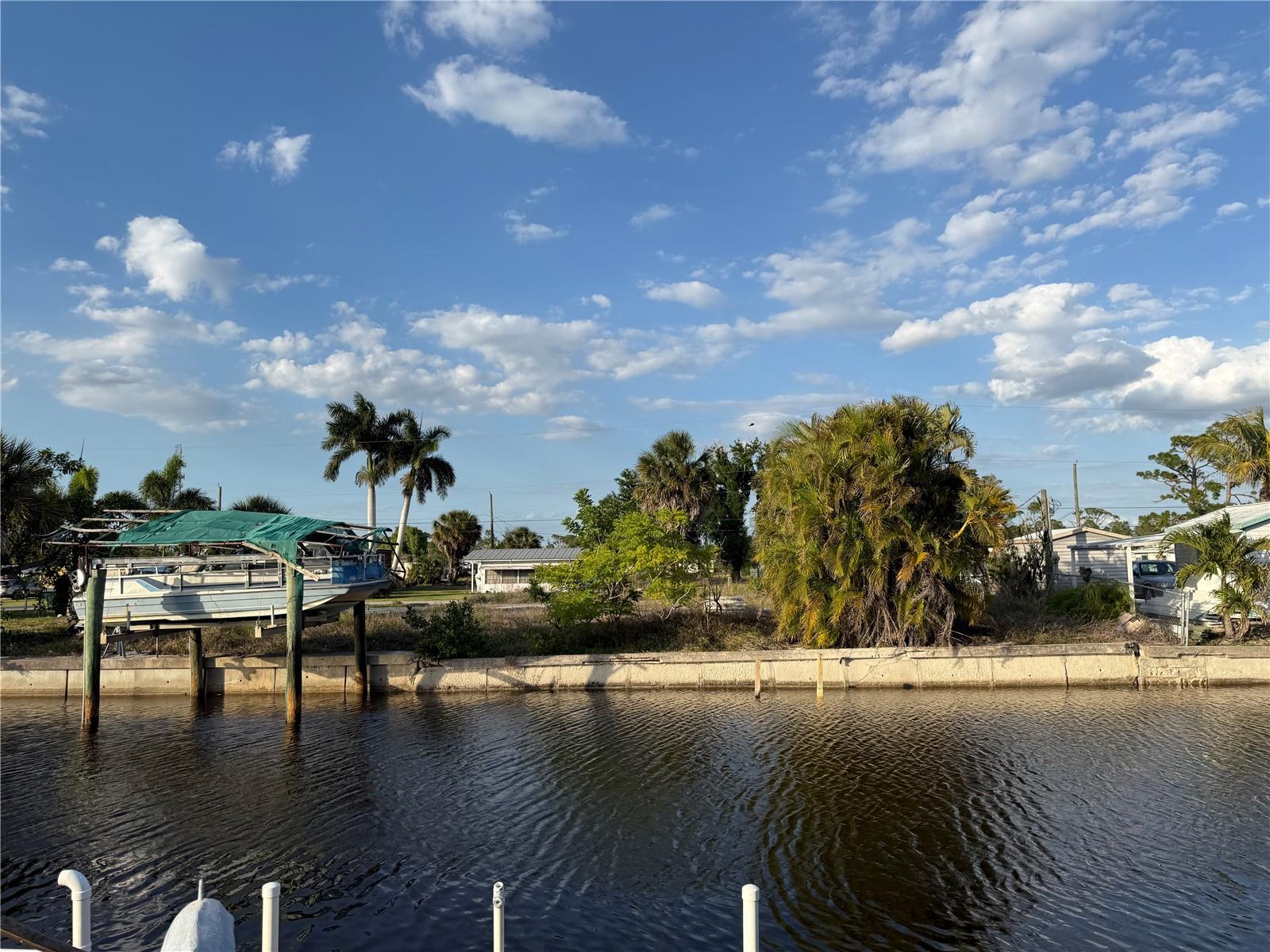 4153 HOLLIS AVE, PORT CHARLOTTE, FL