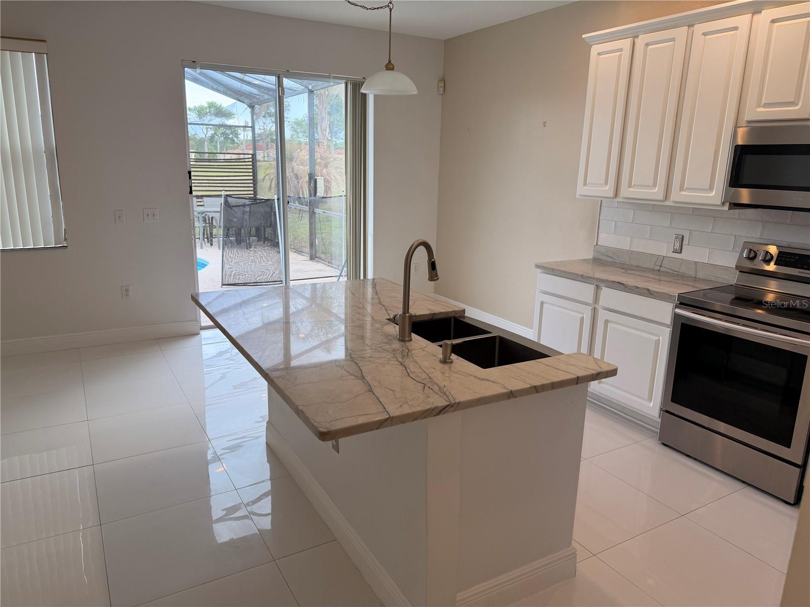 1112 PINE RIDGE DR, DAVENPORT, FL — photo 11