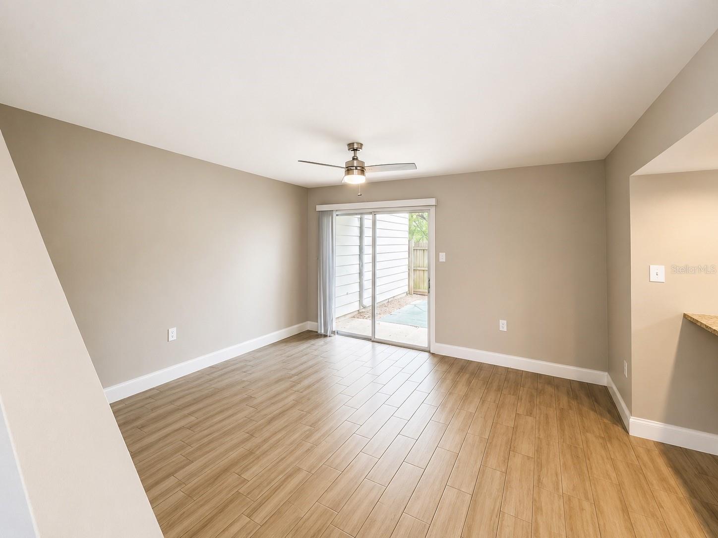3922 CRAYRICH CIR #C-4, ORLANDO, FL — photo 2