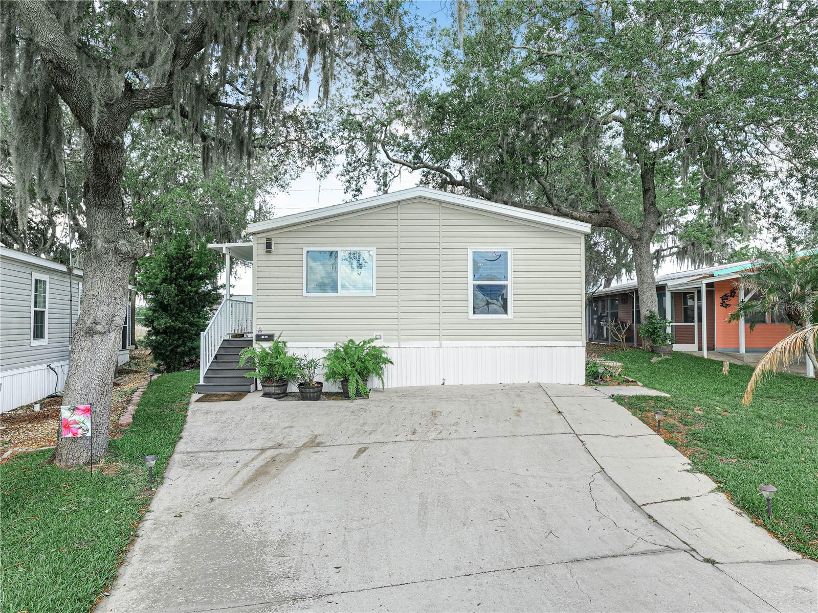 24 SILVERSIDES ST, LAKE WALES, FL — photo 2