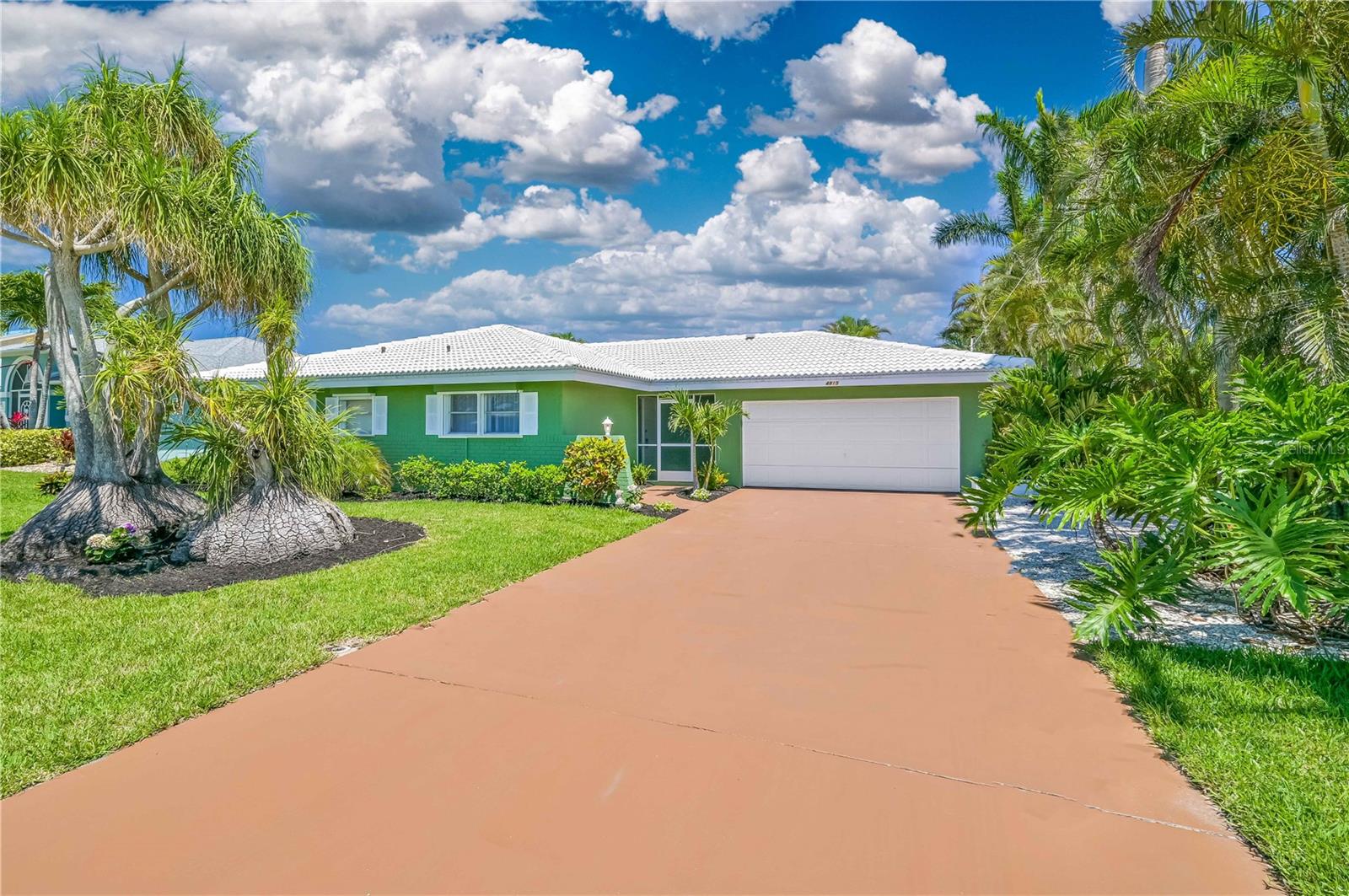 4815 SORRENTO CT, CAPE CORAL, FL — photo 2