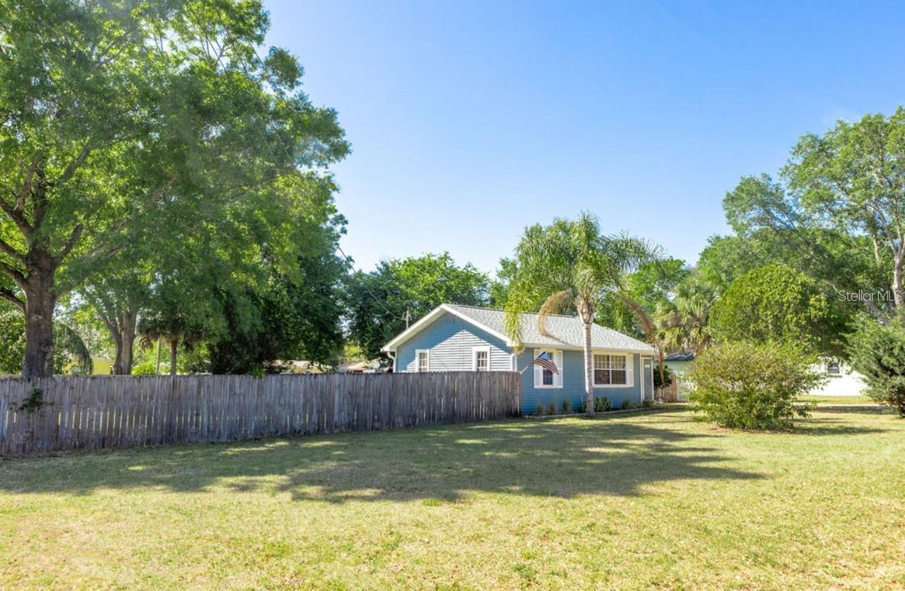 12706 FOREST ST, TAMPA, FL