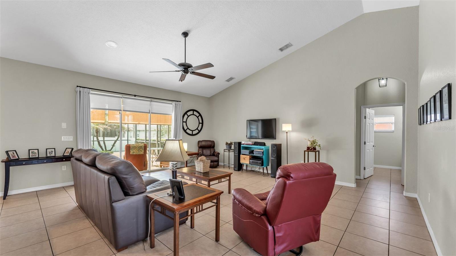 2985 VINTAGE VIEW CIR, LAKELAND, FL — photo 14