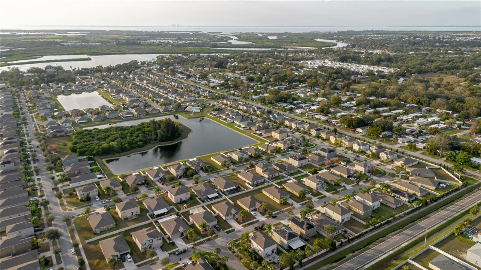 304 CASCADE BEND, RUSKIN, FL — photo 18