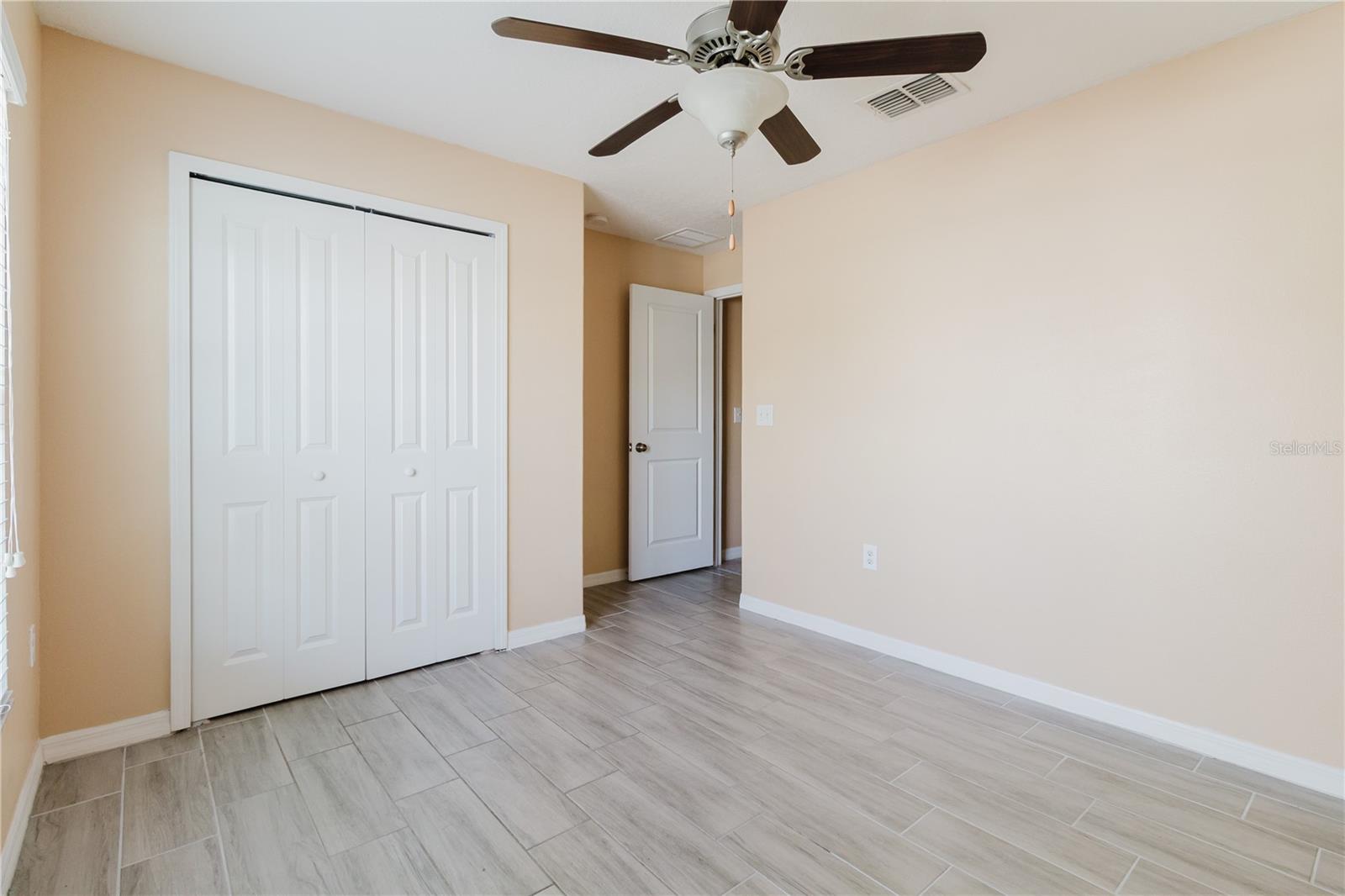 304 CASCADE BEND, RUSKIN, FL — photo 38