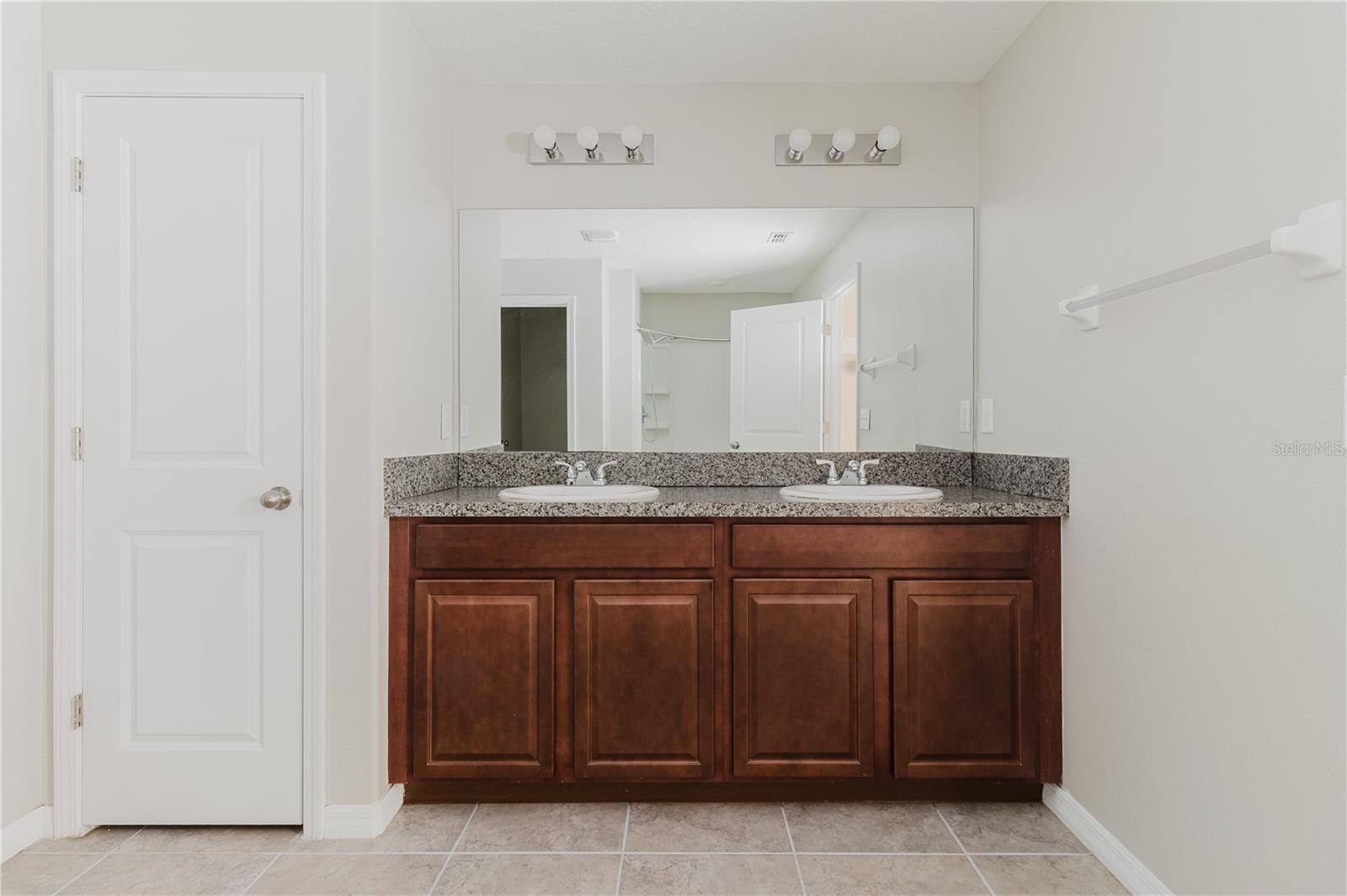 304 CASCADE BEND, RUSKIN, FL — photo 58