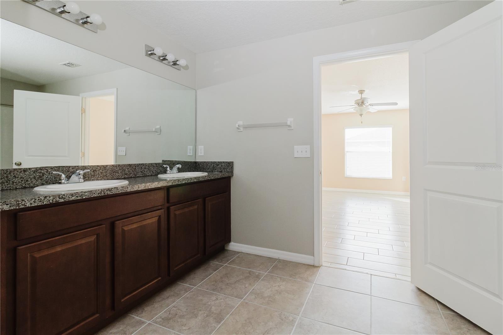 304 CASCADE BEND, RUSKIN, FL — photo 59