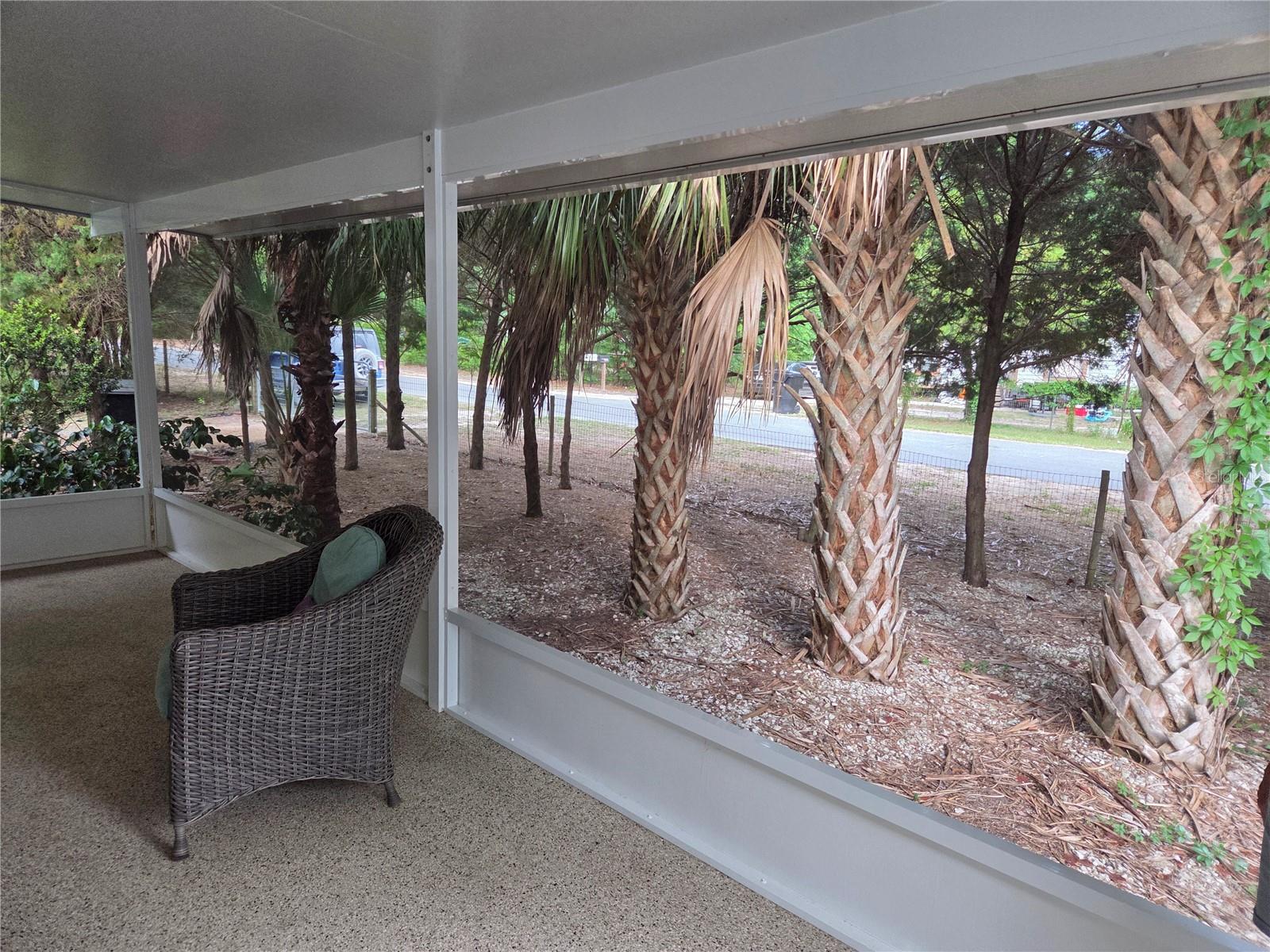 421 MARGARET ST, BRONSON, FL — photo 3
