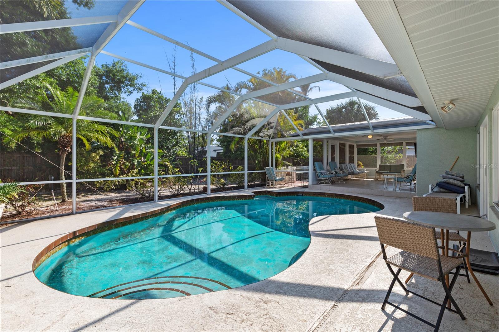 7860 HOLIDAY DR, SARASOTA, FL — photo 23