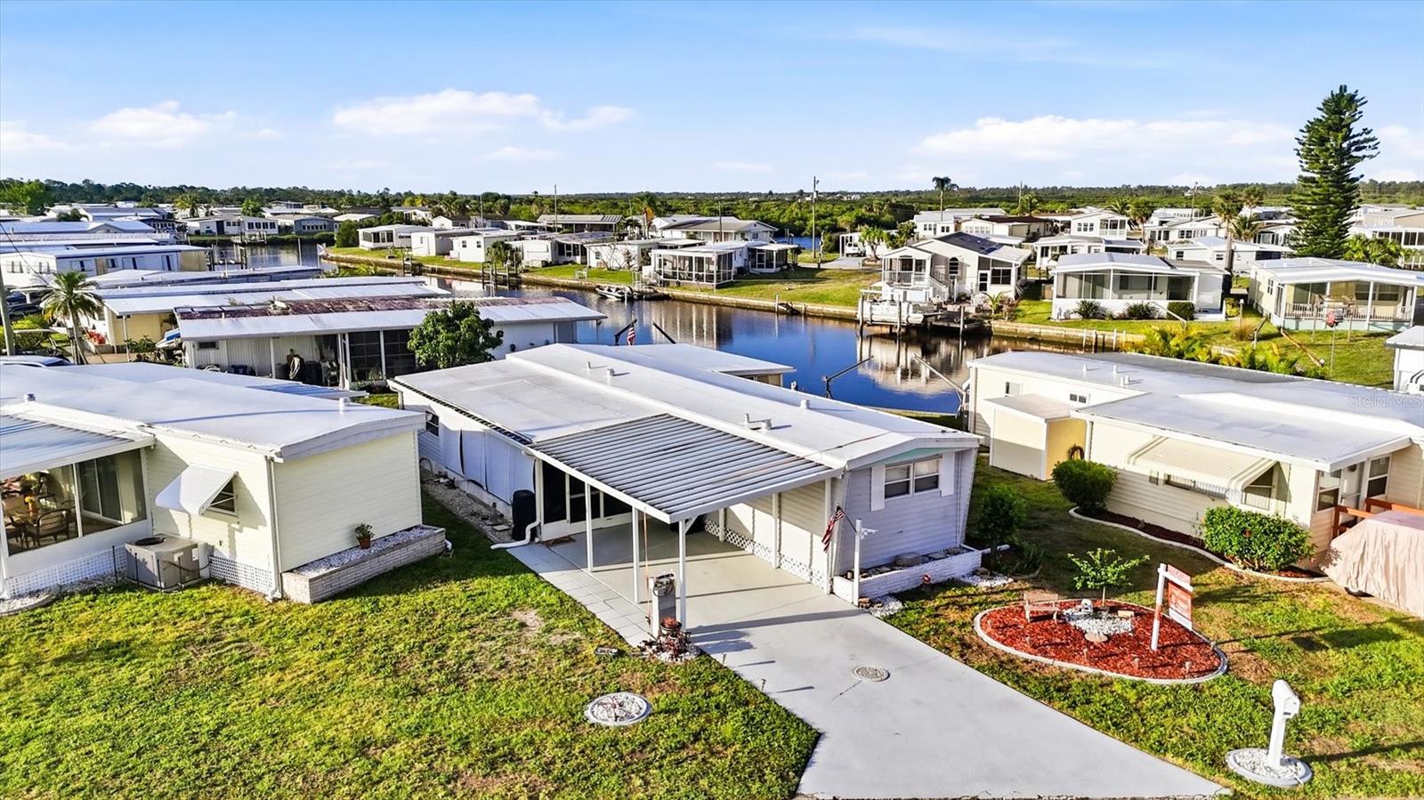 527 BLACKBURN BLVD, NORTH PORT, FL — photo 5