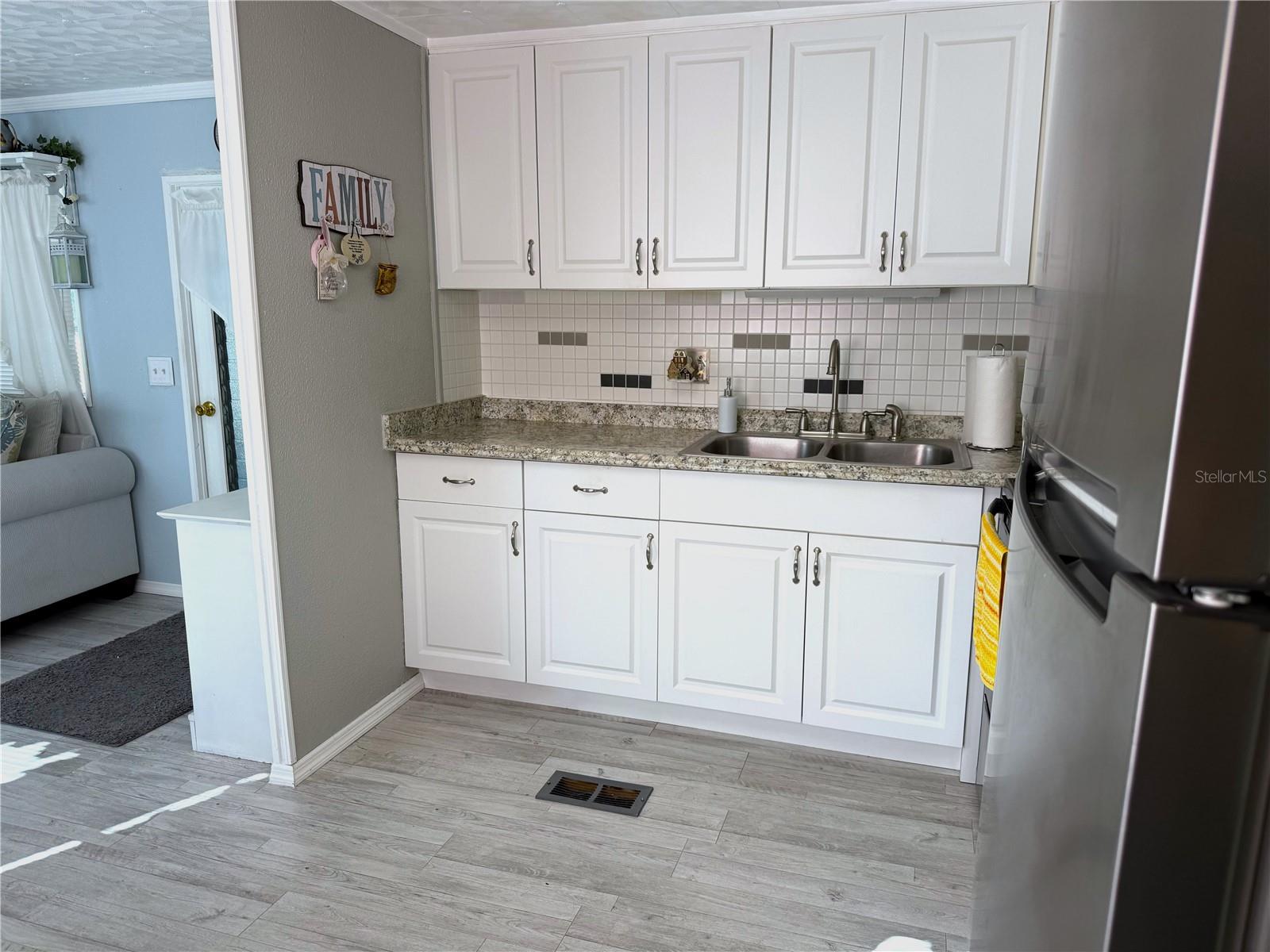 527 BLACKBURN BLVD, NORTH PORT, FL — photo 7