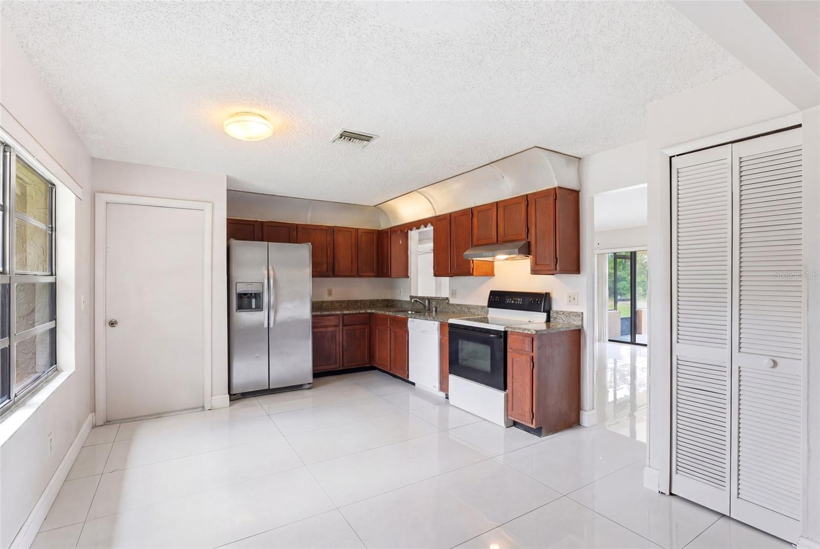 871 LAMPLIGHTER DR NW, PALM BAY, FL — photo 4