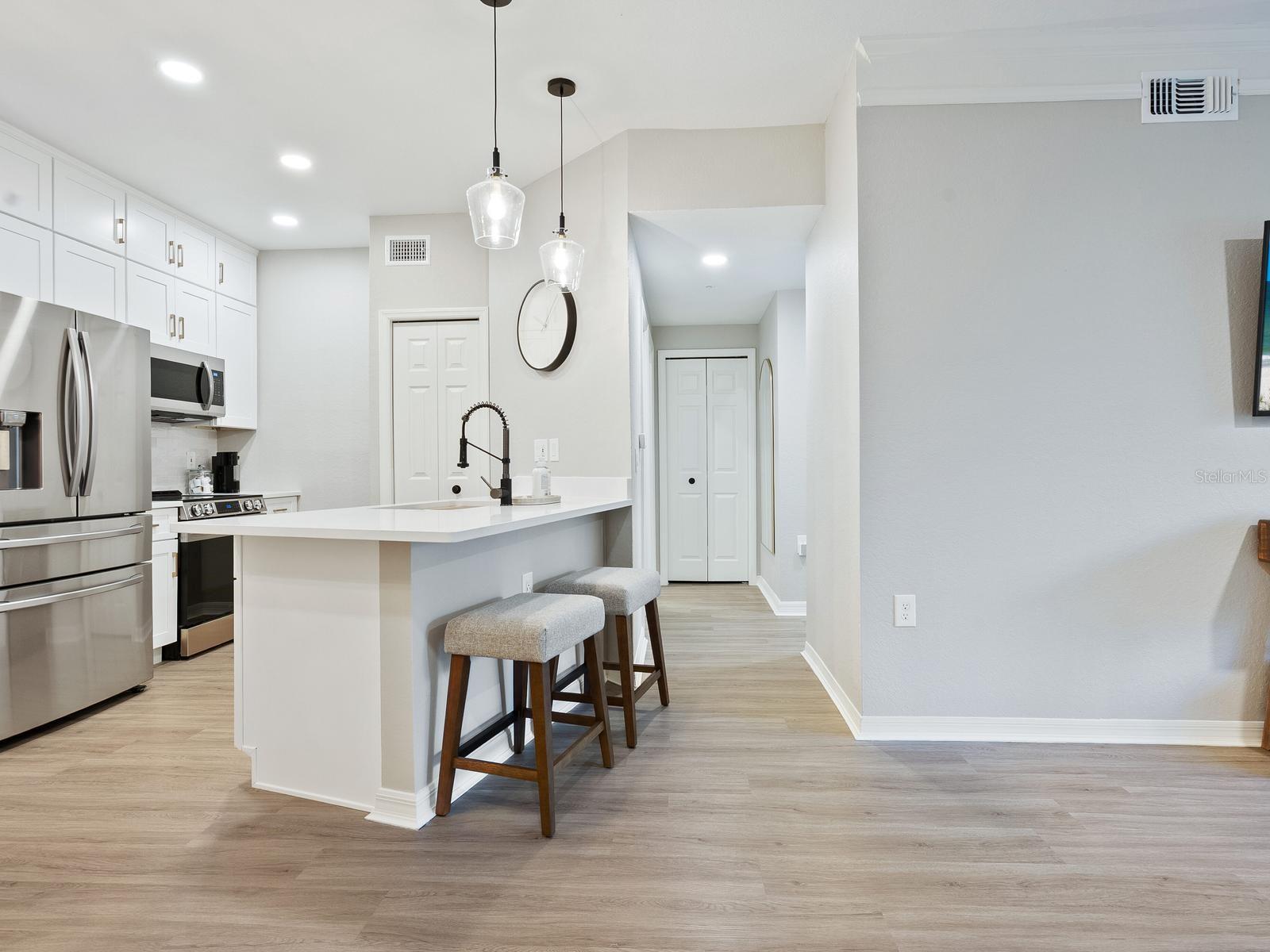 5168 NORTHRIDGE RD #102, SARASOTA, FL — photo 3