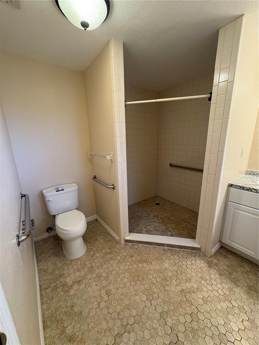 8351 WAKEFORD RD, LAKE WALES, FL — photo 17