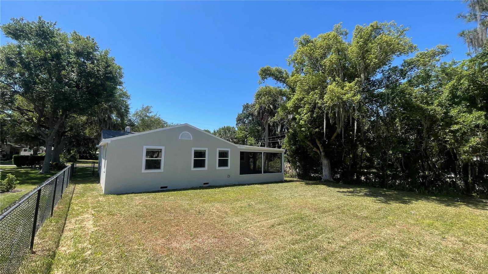 113 W DIVISION ST, WINTER GARDEN, FL — photo 21