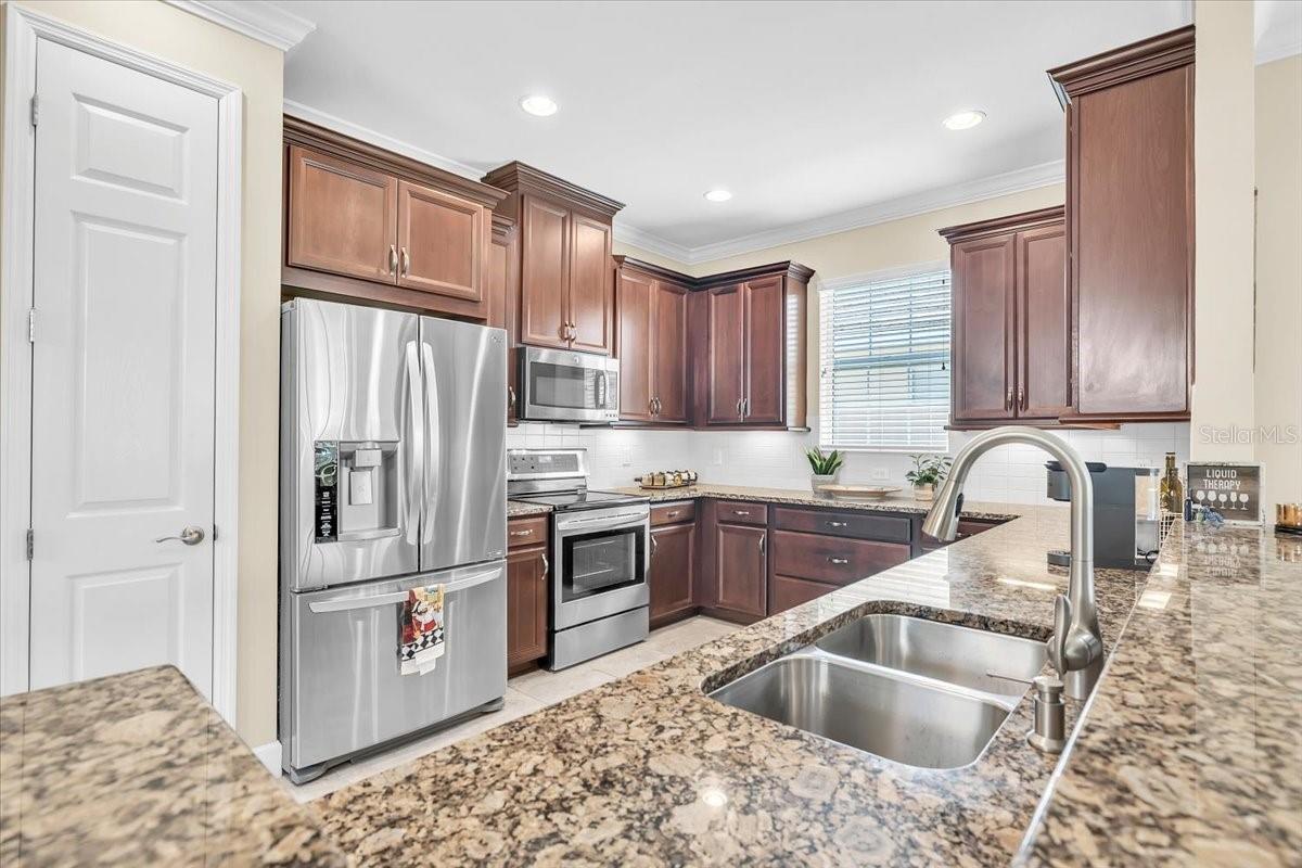 2615 VAREO CT, CAPE CORAL, FL — photo 9