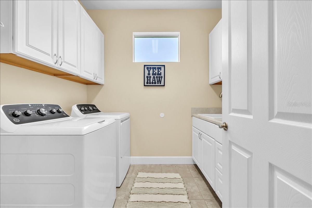 2615 VAREO CT, CAPE CORAL, FL — photo 28