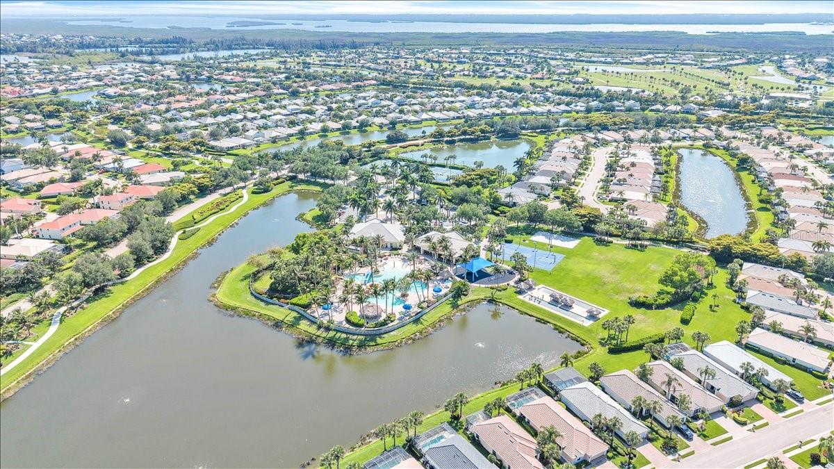2615 VAREO CT, CAPE CORAL, FL — photo 48