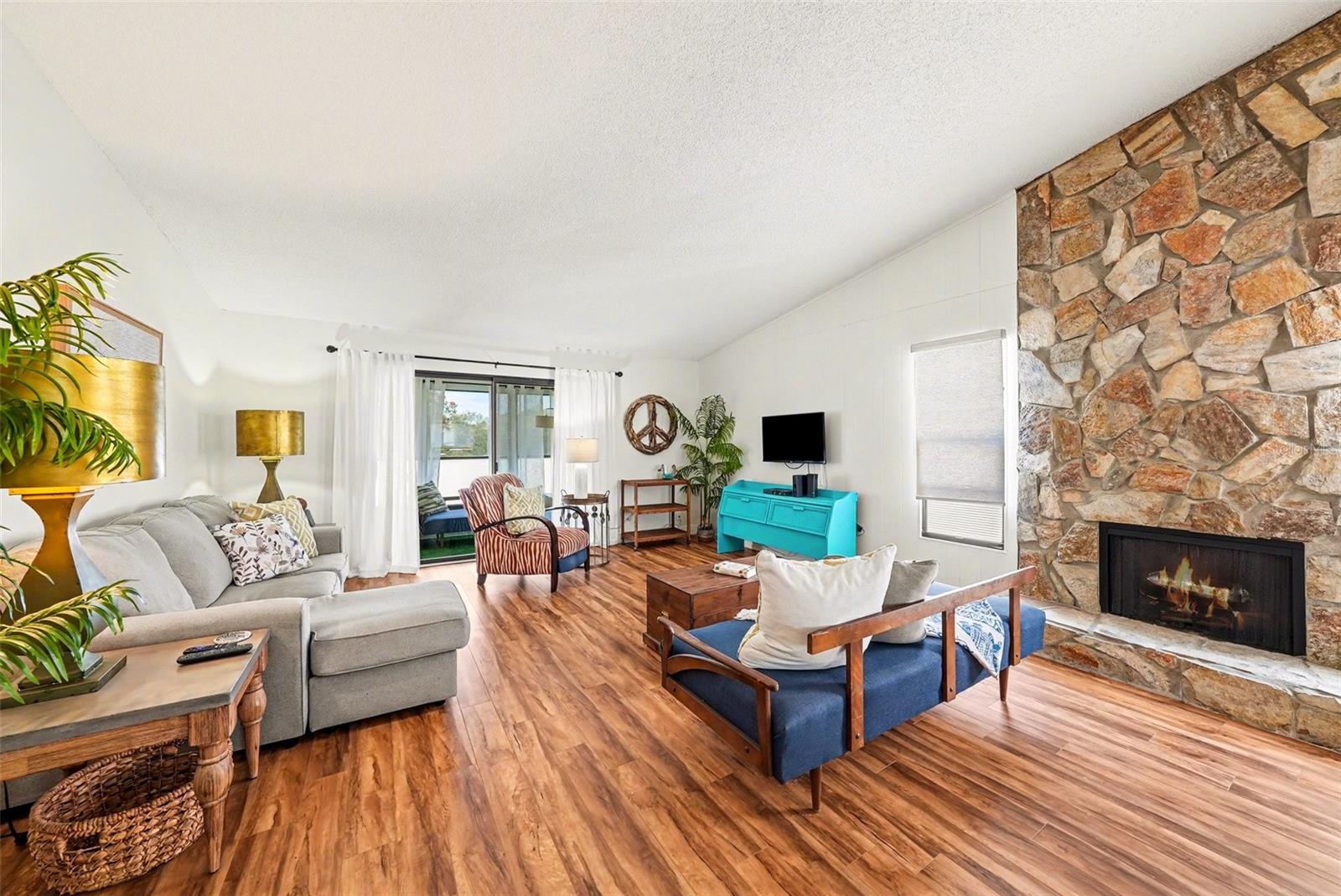 9990 EAGLES POINT CIR #4, PORT RICHEY, FL — photo 4