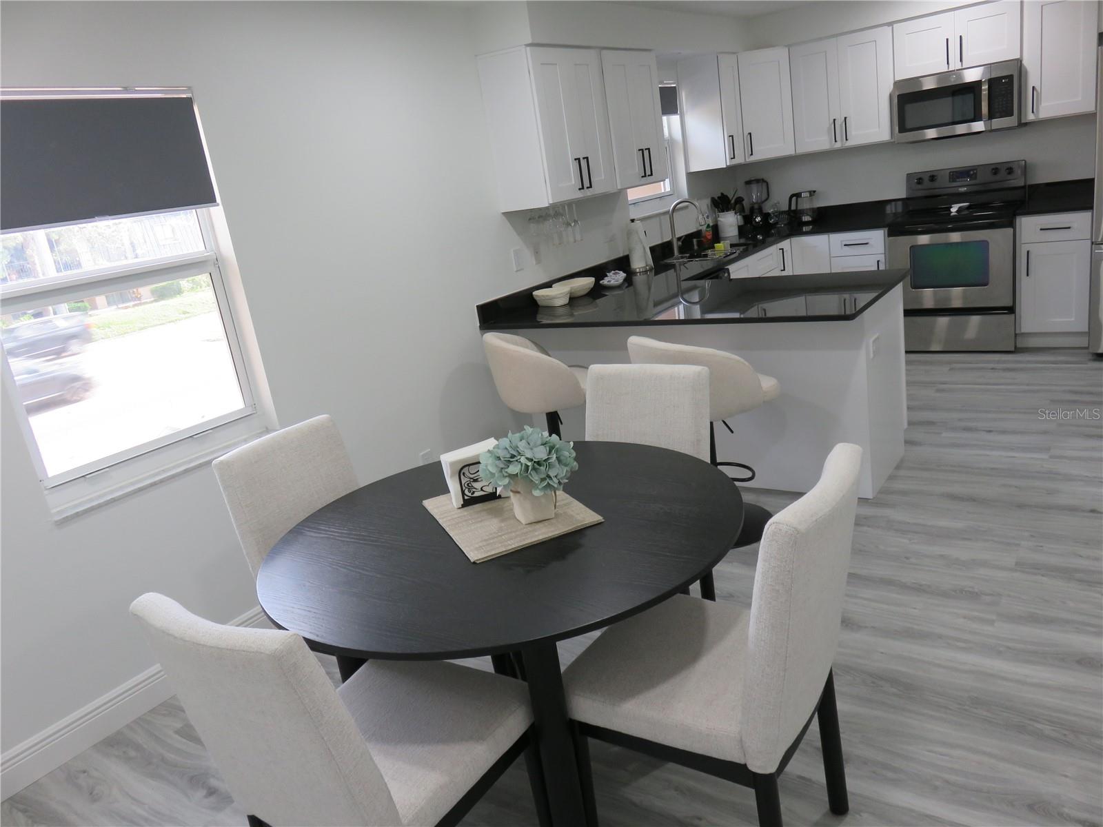 5401 SWEETWATER TERRACE CIR #5401, TAMPA, FL — photo 2