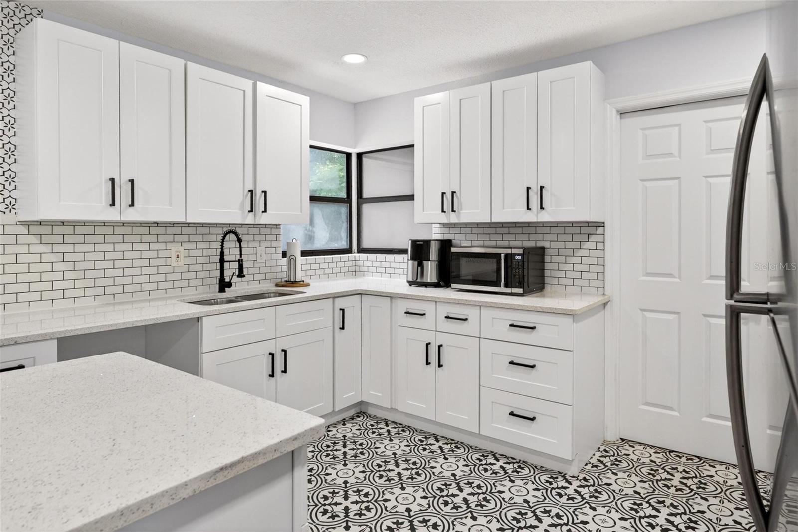 700 S WELLINGTON DR, DELTONA, FL — photo 9