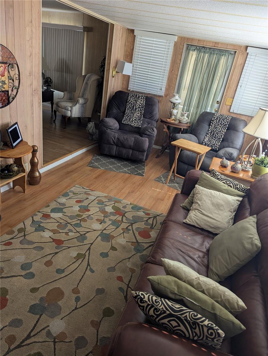 34214 CANAL DR N, PINELLAS PARK, FL — photo 3
