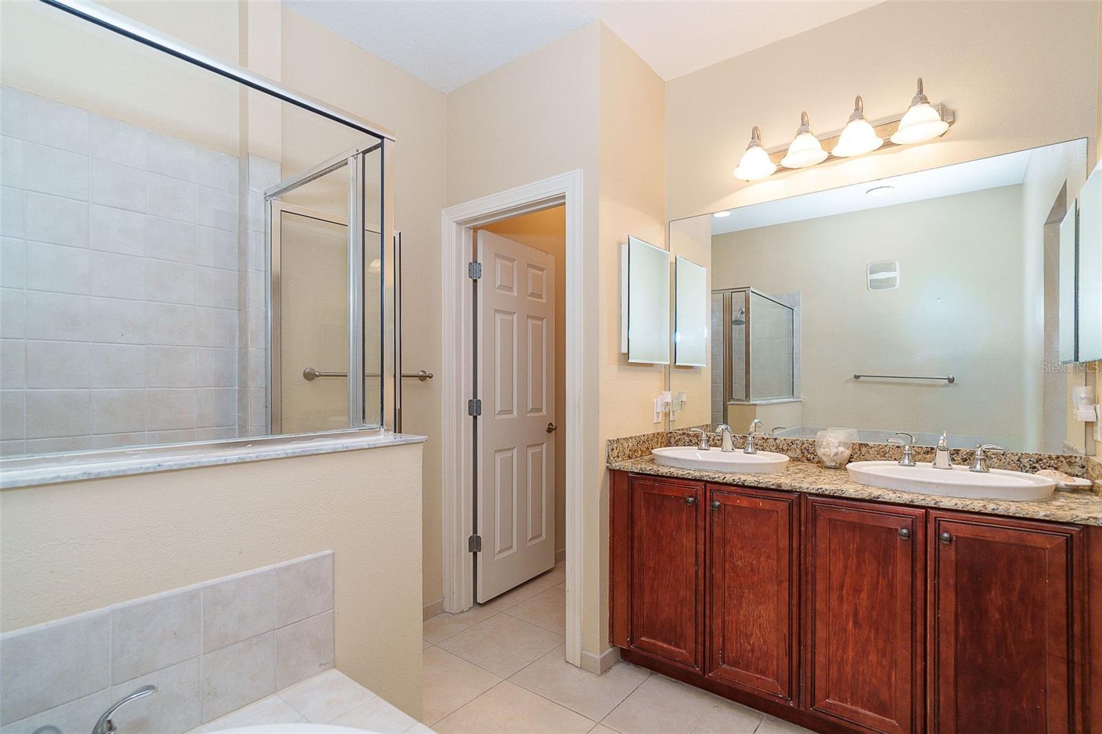 10700 LEMON CREEK LOOP #103, ENGLEWOOD, FL — photo 32