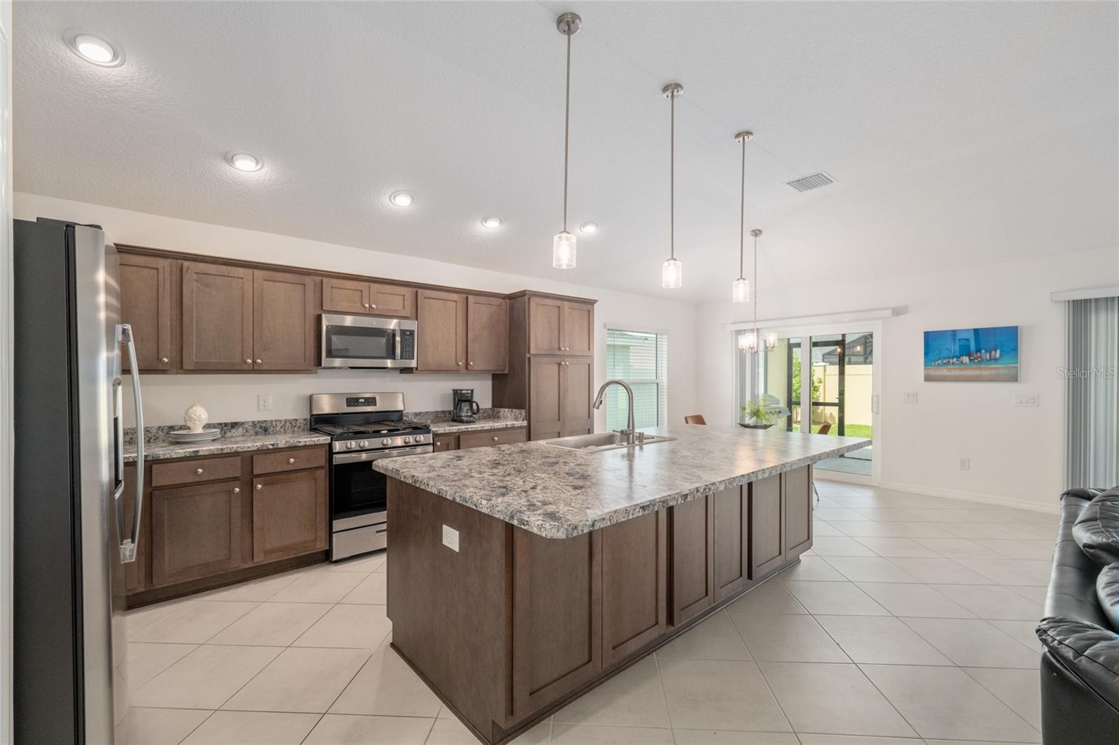 4537 BROOKE LN, THE VILLAGES, FL — photo 11