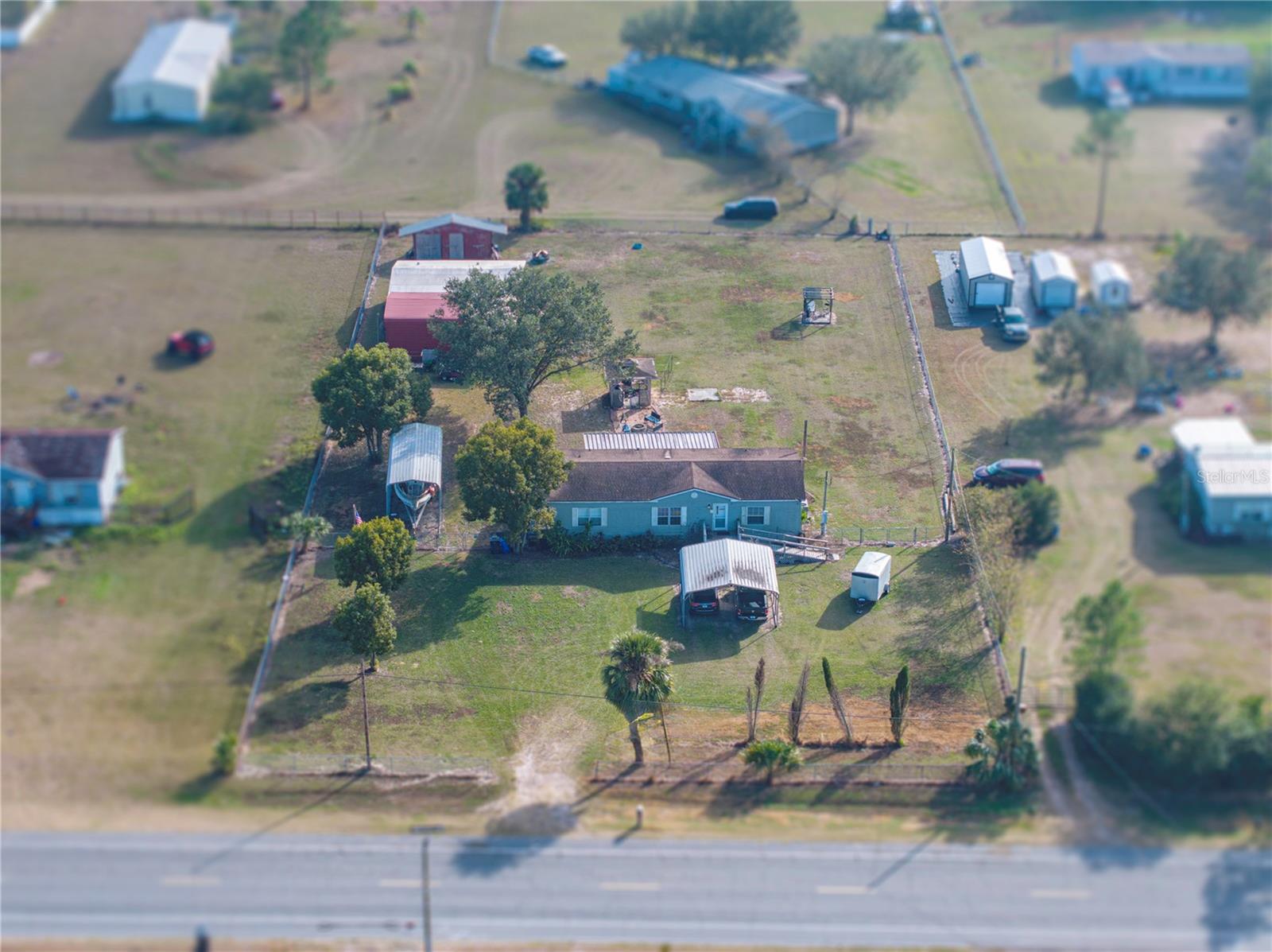 11404 LITHIA PINECREST RD, LITHIA, FL