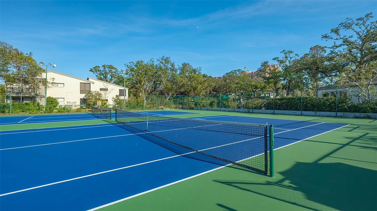 1720 GLENHOUSE DR #326, SARASOTA, FL — photo 38