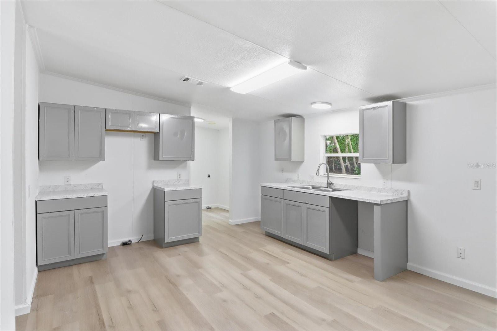 2565 E NORTH ST, INVERNESS, FL — photo 12
