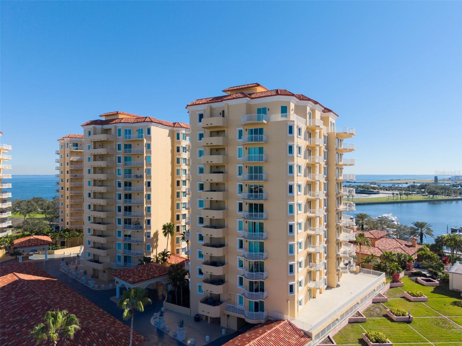 555 5TH AVE NE #1122, ST PETERSBURG, FL — photo 2
