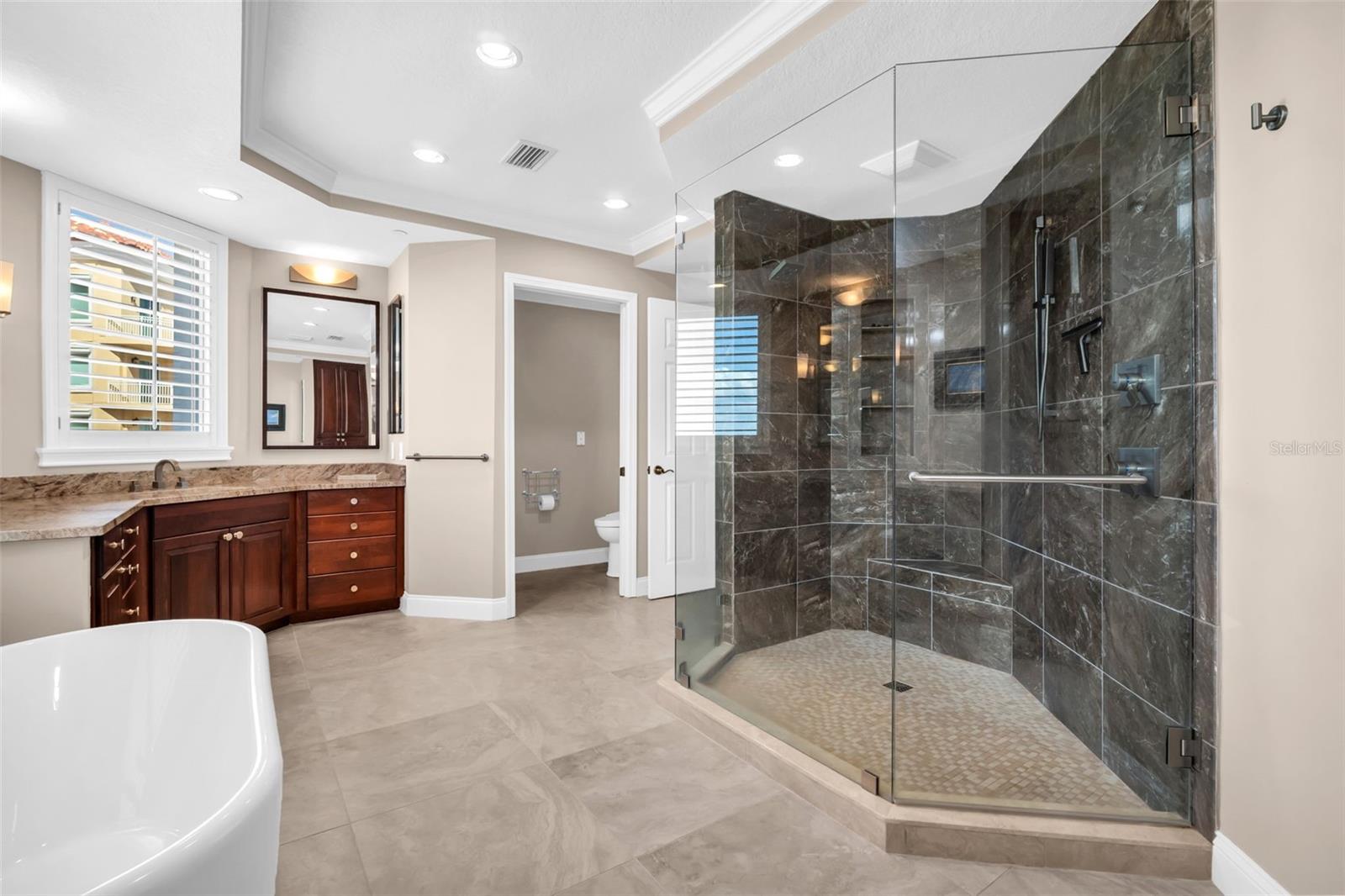 555 5TH AVE NE #1122, ST PETERSBURG, FL — photo 32