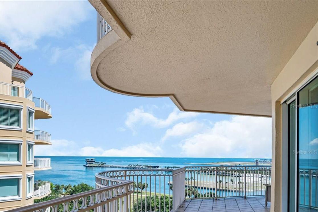 555 5TH AVE NE #1122, ST PETERSBURG, FL — photo 40