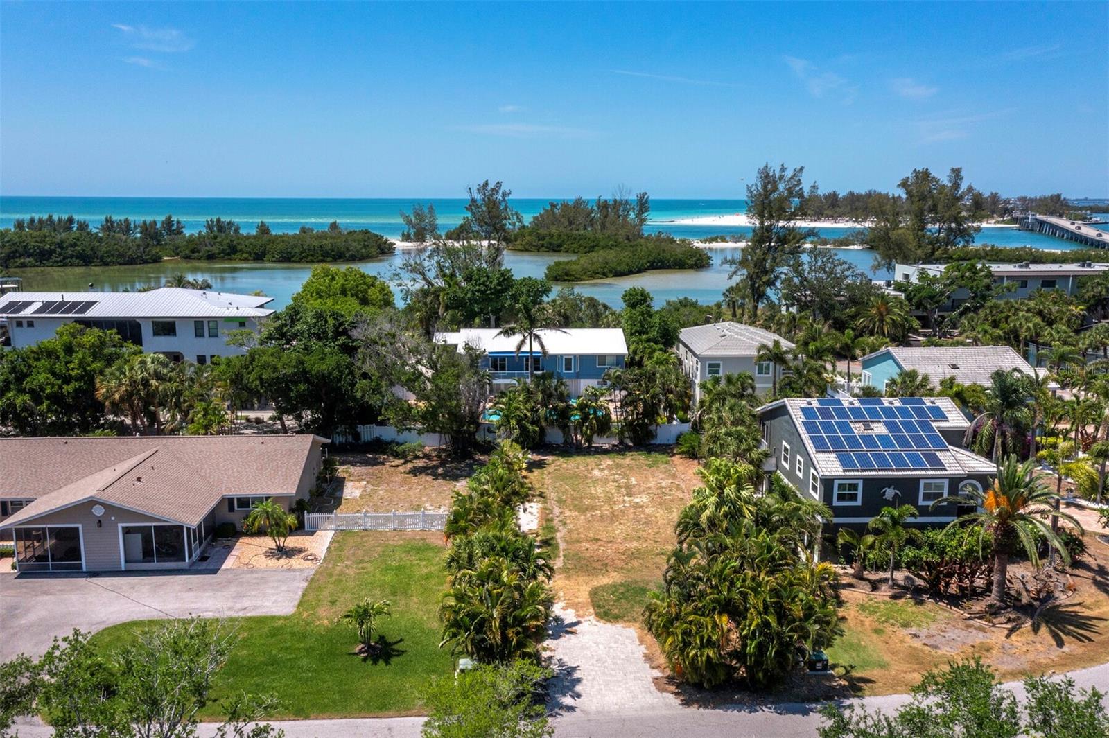 450 FIREHOUSE CT, LONGBOAT KEY, FL — photo 11