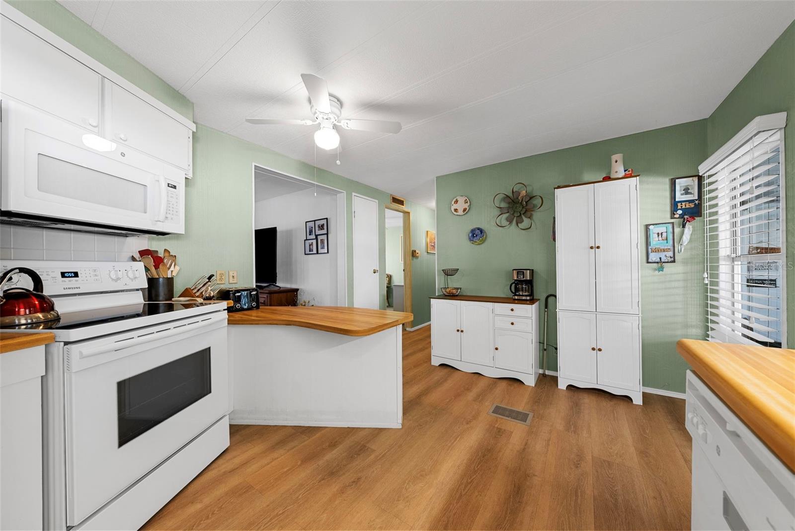177 S FIJI CIR, ENGLEWOOD, FL — photo 8
