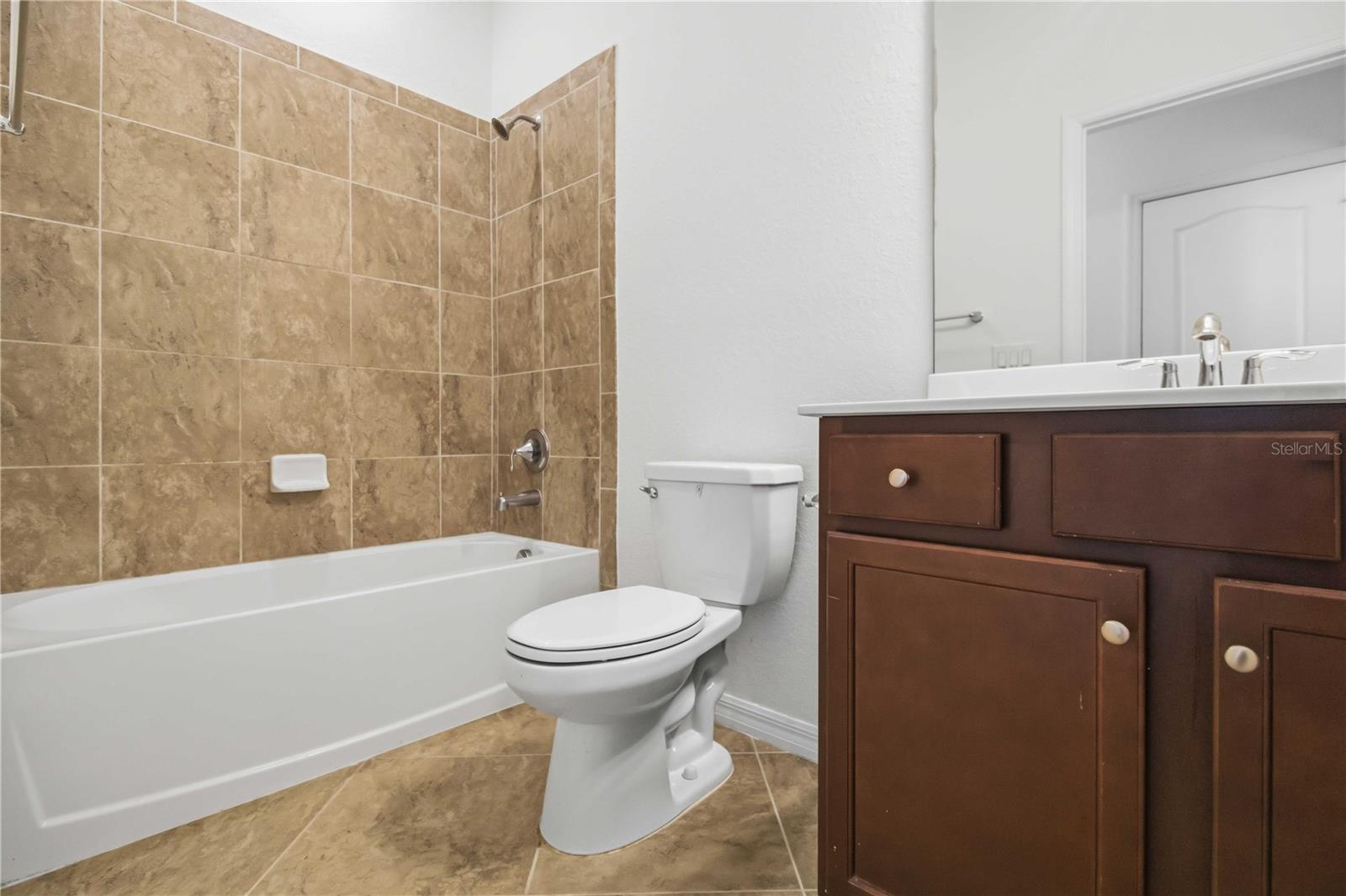 19345 CRUISE DR, VENICE, FL — photo 18