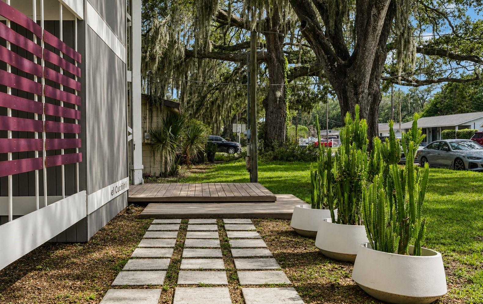 14927 HARDY DR W, TAMPA, FL — photo 2