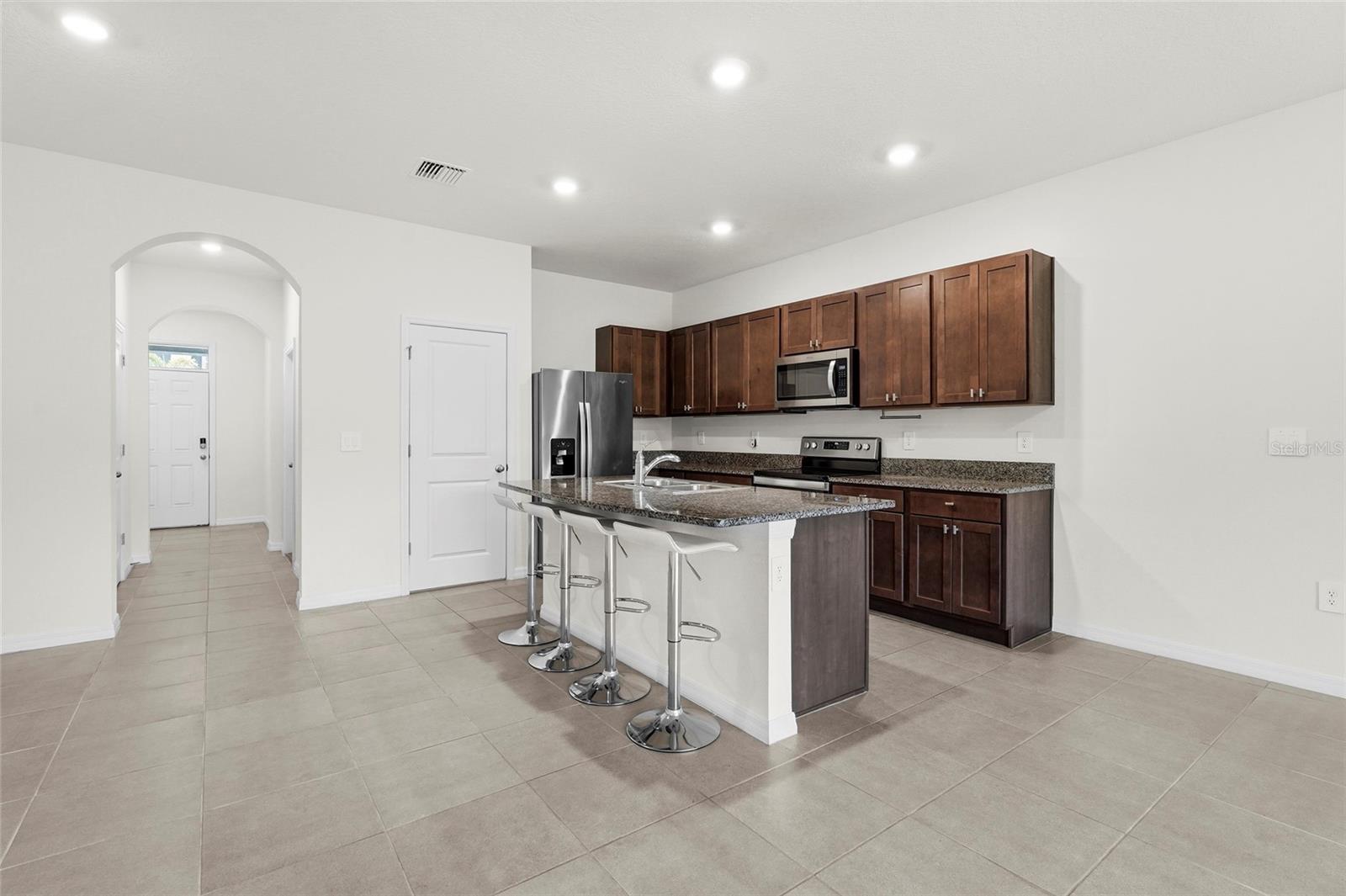 8652 MILESTONE DR, SARASOTA, FL — photo 17