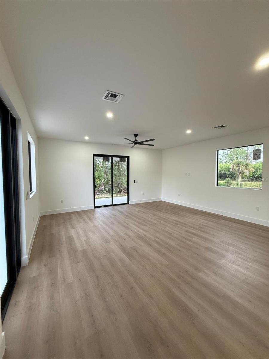 1034 ALCALDE ST E, LEHIGH ACRES, FL — photo 9