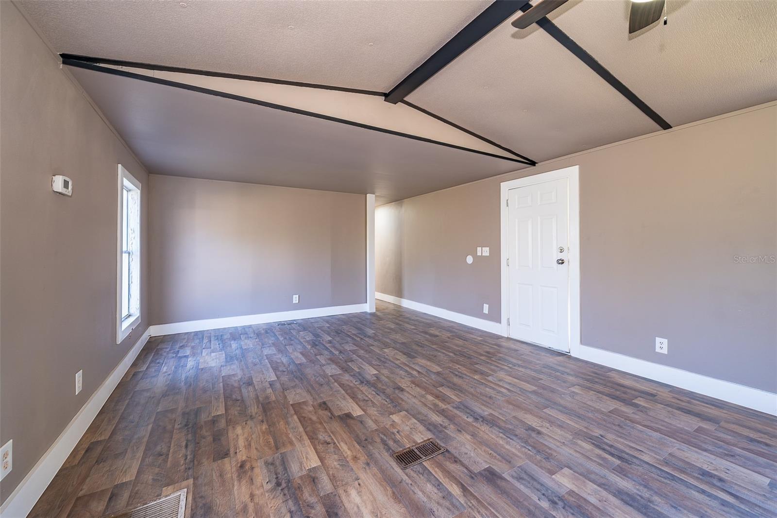 101 CAROLINE AVE, LADY LAKE, FL — photo 13