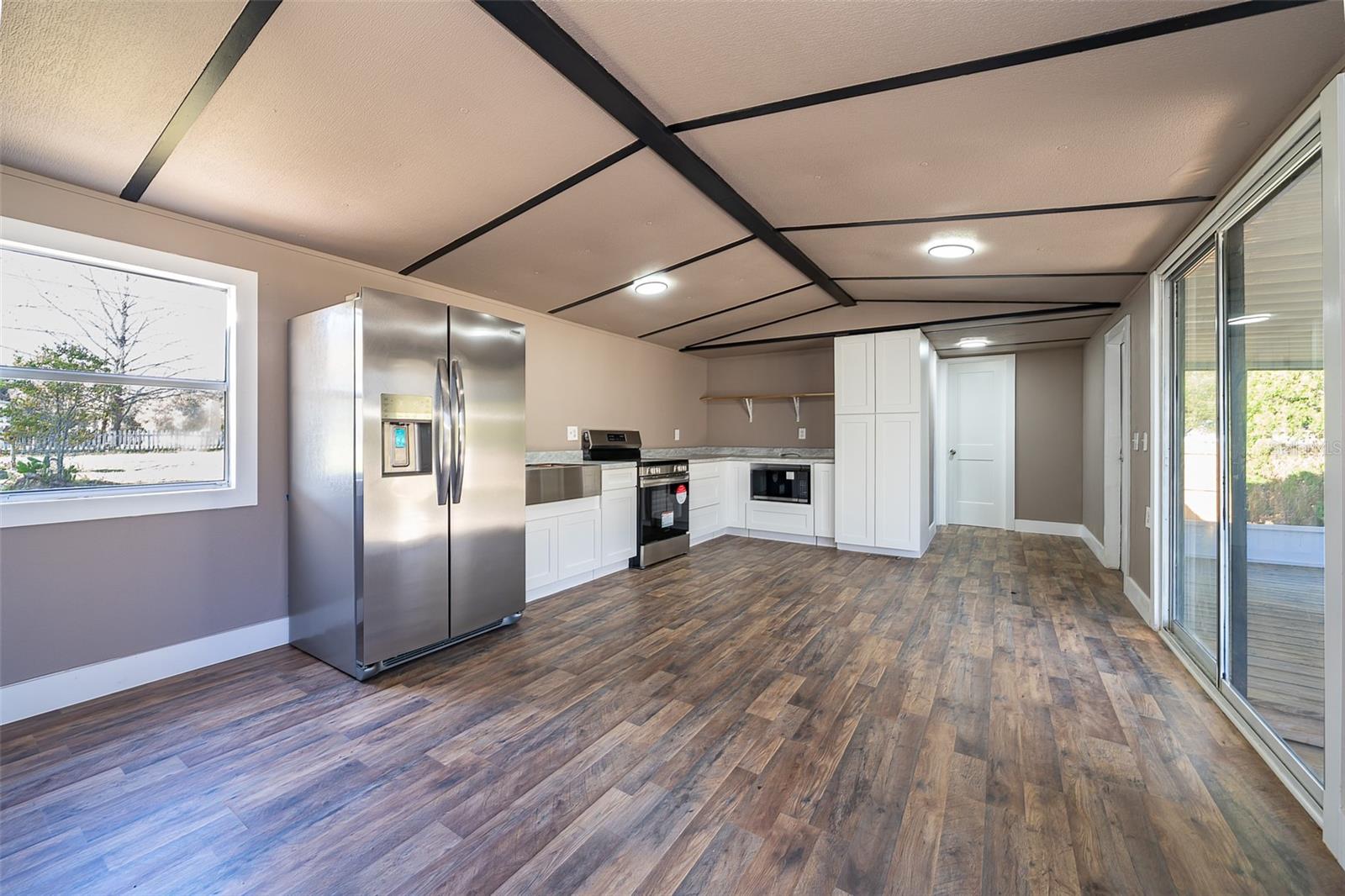 101 CAROLINE AVE, LADY LAKE, FL — photo 15